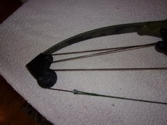 Bear Whitetail Hunter Green Camo Compound Bow