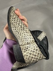 Dingo black snakeskin cowboy boots -size 12D Kids B4