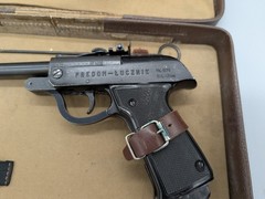 Predom Lucznik KL. 170 Air Pistol (c. 1972 to c. 1980) – Cased