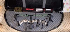 Bear Archery Vast RTH Compound-Bow Package – AV02A210A7R