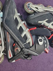 13114 Men’s Size 12 RollerBlade Aero9 Black And Silver. Pre Owned Barely Used