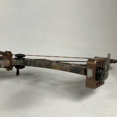 Hoyt Trykon XL (75th Anniversary) RH Camo Weight 60 lbs-70 lbs Freedom SKB Case