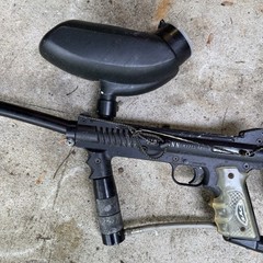Tippmann Model 98 Paintball Gun And Accessories