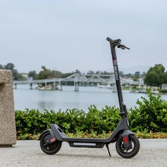 PHANTOMGOGO E-SCOOTER 10″ FOLDING ADULT ELECTRIC SCOOTER W/ APP 400W 28MI 15MPH
