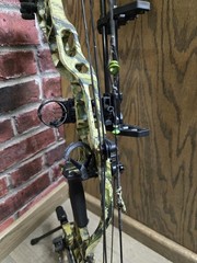 Hoyt VTM 31 Origin Camo, RH, 60-70 Lbs. 25-30 in. Loaded, Exellent Condition!