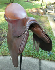 Rossi y Caruso for Simco 17″ Leather Saddle