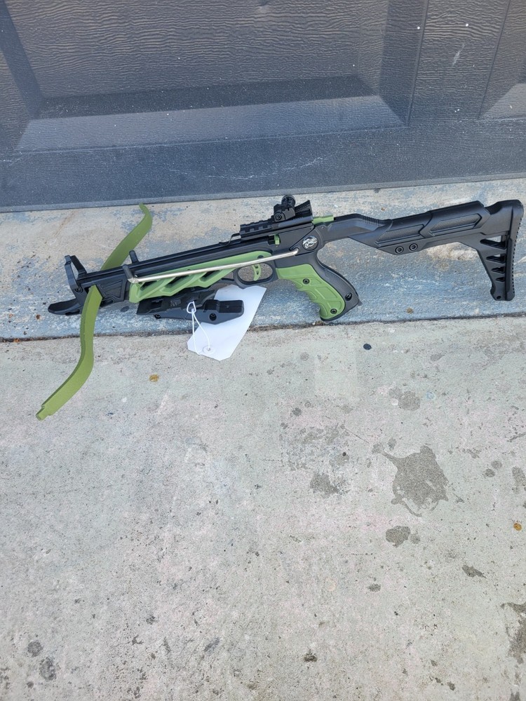 Dartmoor Green and Black Crossbow with Adjustable Stock and Sight