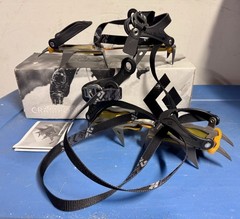 Black Diamond Contact Strap Crampons ￼