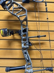Bear Legit Maxx RH Compound Bow – 14-30”, 10-70# – Item 6019