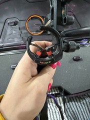 Diamond Archery Atomic Compound Bow Set Black Purple 29lb 19in Case Accessories