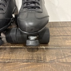 Sure Grip Cyclone black roller speed skate size 9 fits
