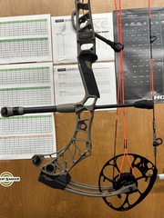 Mathews V3X 29 Compound Bow RH 29″ 70lb Stone 4506033