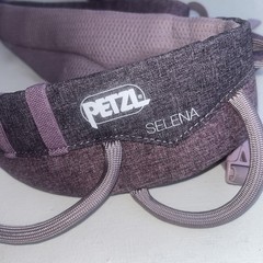 Petzl Selena Womens XS Climbing Harness Purple 2021 Rock Climbing Leg Loops NWOT