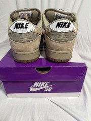 Nike SB Dunk Low Pro B Skateboarding Shoes Beige US 9.5 Medium (D, M)