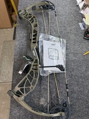 Bear Whitetail INT Right Hand 55 – 70 Lbs Oliver Color 26-30” Draw