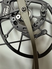 Hoyt Carbon RX 9 RH 60-70# Wilderness 25-30″ Draw Length (Read Description)
