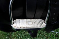 17” Albion Original Comfort Dressage Saddle. 5.5”DTD, Wide Gullet, 16”x12” Flaps