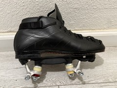 RIEDELL 595 BLACK LEATHER ROLLER SKATES MENS SIZE 9 MEDIUM NO WHEELS SOLD AS-IS