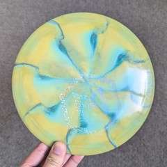 Discraft Swirly ESP Anax – Mcbeth 1060 Rated Bottom Stamp – 172g – Disc Golf