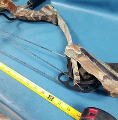 Reflex Bighorn Hunter Compound Bow Camo Detail