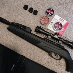 Gamo Swarm Maxxim .177 Caliber Air Rifle Gen 1, 3 Magazines, Pellets, Carry Bag