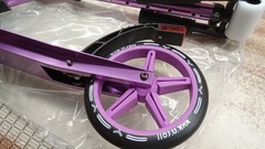 AUTOMOBILI LAMBORGHINI Kick ‘n’ Roll Scooter Purple