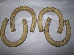BLUE DIAMOND 2 1/2 LB DROP FORGED PITCHING HORSESHOES SET 2 A&B DULUTH pre-owned