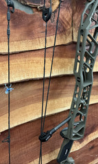 Mathews Lift XD Ambush Green 32″ D/L 70# D/W *Display Bow*