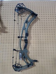 Hoyt Rx 9 Ultra Rh 60lb 29 – 28.25 Wilderness Compound Bow Right Hand