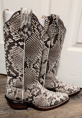 Women’s Authentic Full Python Cowboy Boots Cutter Toe Size 8