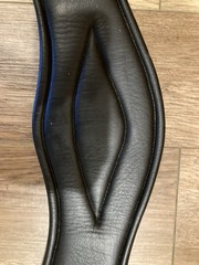 24” Ergonomic Dressage Girth, Elbow Relief