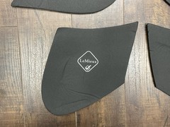 LeMieux ProSorb Shim Pad Inserts Set of 4 BlackSaddle Pad Shims Horse Equestrian