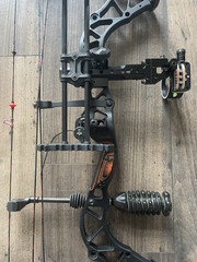 Bowtech Invasion CPX RH Ready to Hunt Package 70# 26-30″ 343fps!