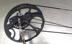 Mathews Mission Craze II RH Compound Bow w/ Dead Nuts 3, 4-Pin Fiber Optic Sight