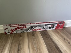Red Ryder Carbine Daisy 650 Shot «A Christmas Wish» BB Gun w/ Compass Sundial