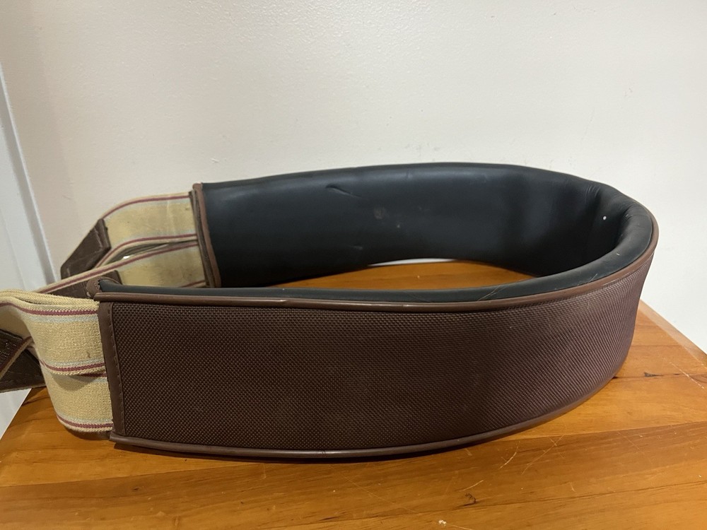 CLASSIC EQUINE SOFT TOUCH 46″ CONTURED Shaped English Hunter Jumper GIRTH Brown