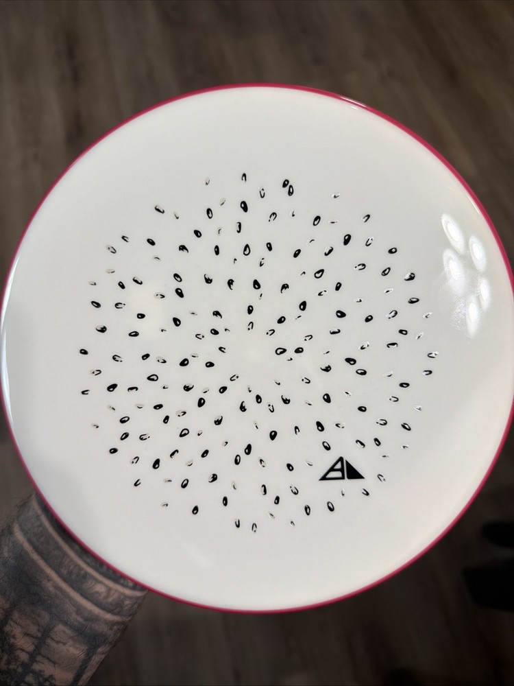 MVP Axiom Dragonfruit Pitch 160g