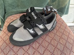 NEW W/ Tags! Climb X Rave Granite Grey Climbing Rubber Shoes US 7.5