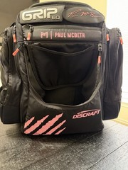 GRIPeq McBeth AX5 Disc Golf Backpack Bag 25-Disc Black/Pink *very rare* 5 claw