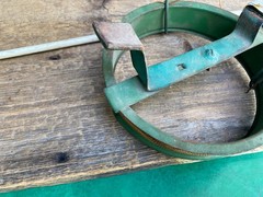 VINTAGE ARCHERY BOW FISHING REEL AND ARROW WITH CARP POINT FOR BOWFISHING