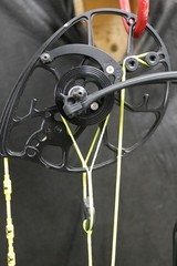Mathews Lift 29.5 – Black – 55# – 25″ – Flo Yellow Strings – 3/16″ Total Peep