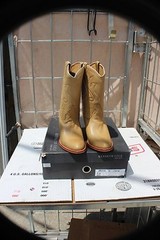 27-10 New Kenneth Cole New York womens 7.5 medium boots made in Spain was 250