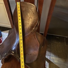 B. T. Crump Close Contact English Jumping Saddle 16.5″