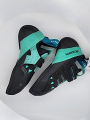 Scarpa Instinct VS Wmn Climbing Shoes Women’s Size 6.5, New In Box, Black & Aqua
