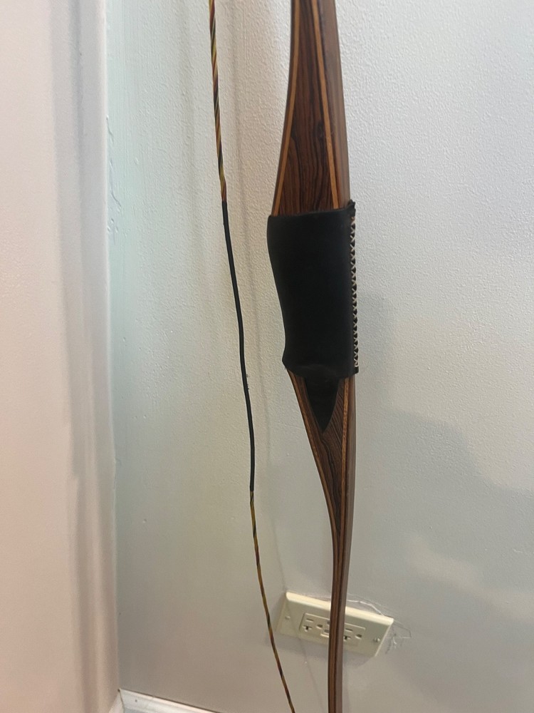 white bison traditional longbow by steve hohensee