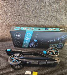 Aero Mobility Big Wheels Kick Scooter for Kids 6+,Teens & Adults Light up Wheels