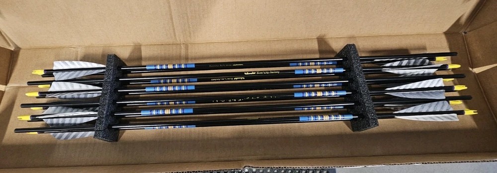Rose City Archery Port Orford Cedar Nightfall Arrows 5/16″ DIA 30″ Length 12ct.