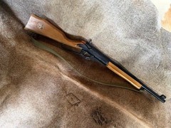 Vintage DAISY Model 99 Champion BB Gun (in excellent working condition)