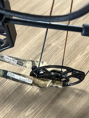 Bear Radiant Archery Bow RTH Extra 70# RH Mossy Oak DNA Camo AV45A1X0E7R