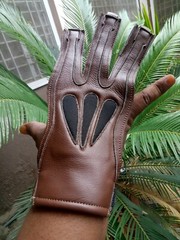 TRADITIONAL ARCHERY SHOOTING LEATHER GLOVE TOP QUALITY GLOVE 100% REAL LEATHER